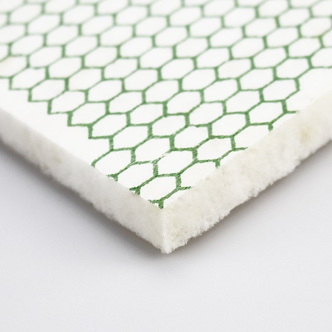 Alfombra verde celular de la espuma de la PU de la lamina de la película del modelo PE sida la base para la sala de estar