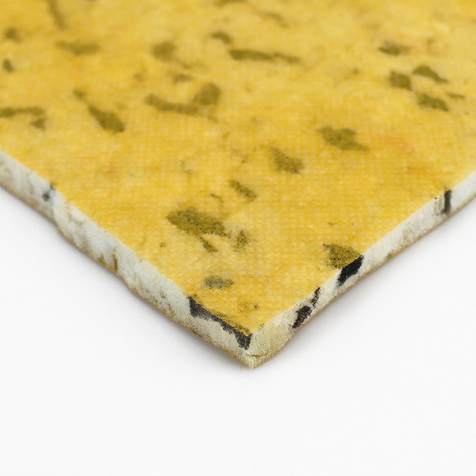 Los puntos amarillos impermeabilizan y alfombra antideslizante de la esponja sida la base para la decoración casera